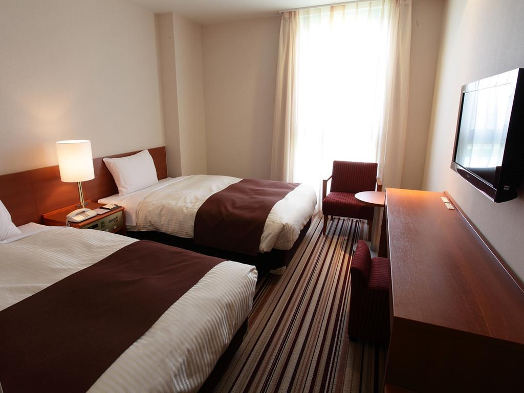 Hotel Crown Palais Kofu Esterno foto