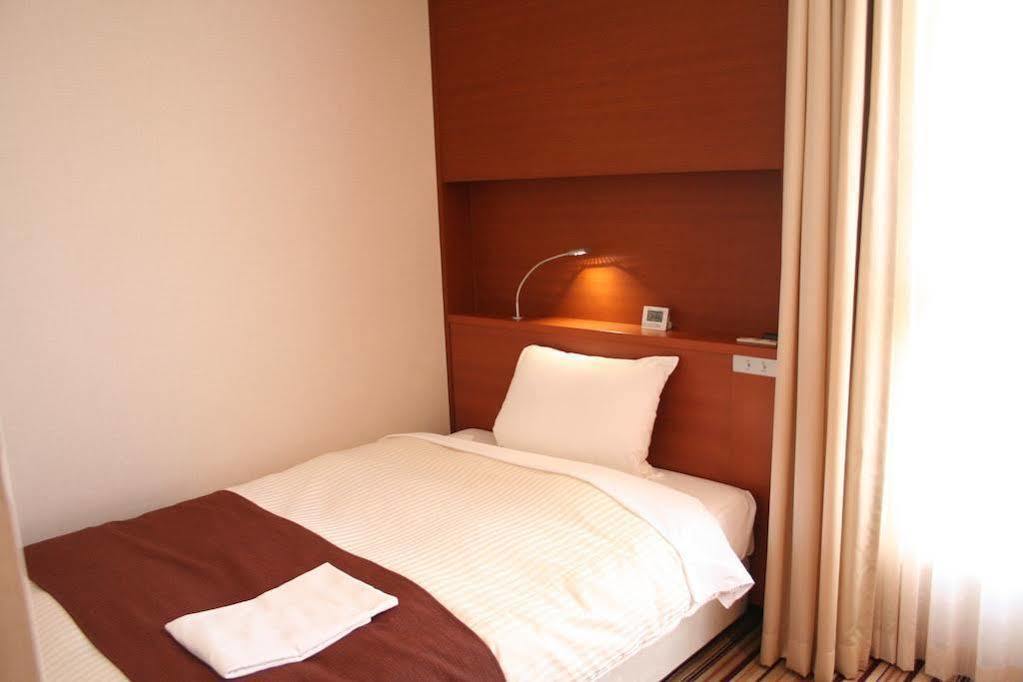 Hotel Crown Palais Kofu Esterno foto