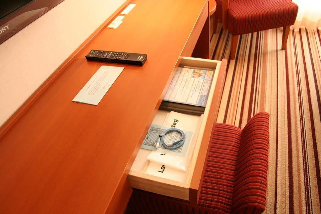 Hotel Crown Palais Kofu Esterno foto