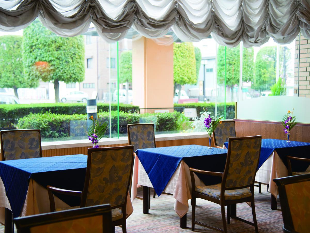 Hotel Crown Palais Kofu Esterno foto